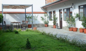 Отель Guest House Dar  Трявна